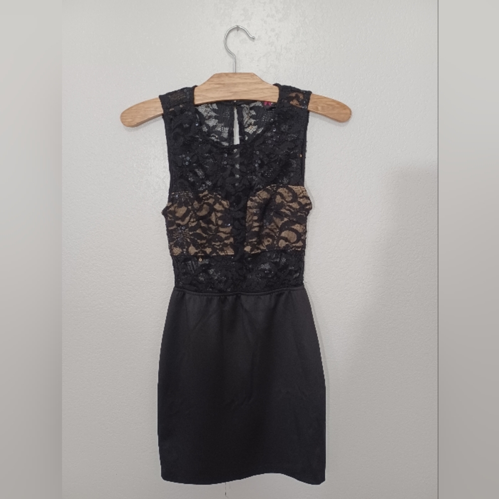 Bebe dress XS